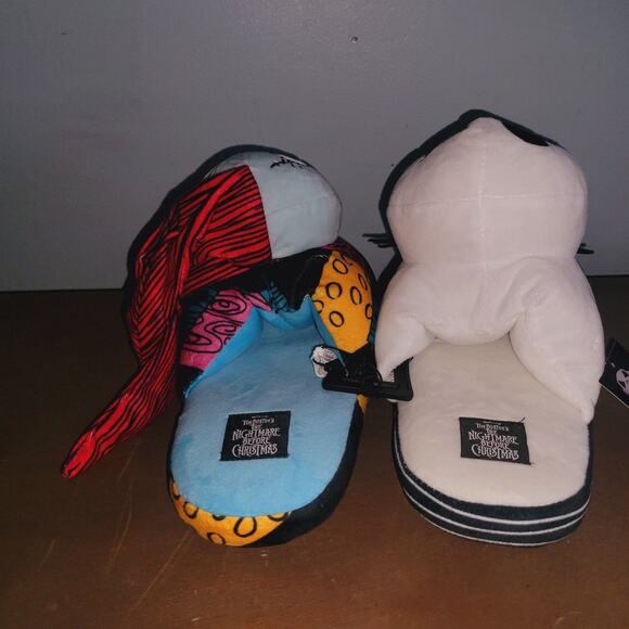 Disney’s Nightmare Before Christmas Women’s House Slippers Size 9/10 NWT - Picture 2 of 3